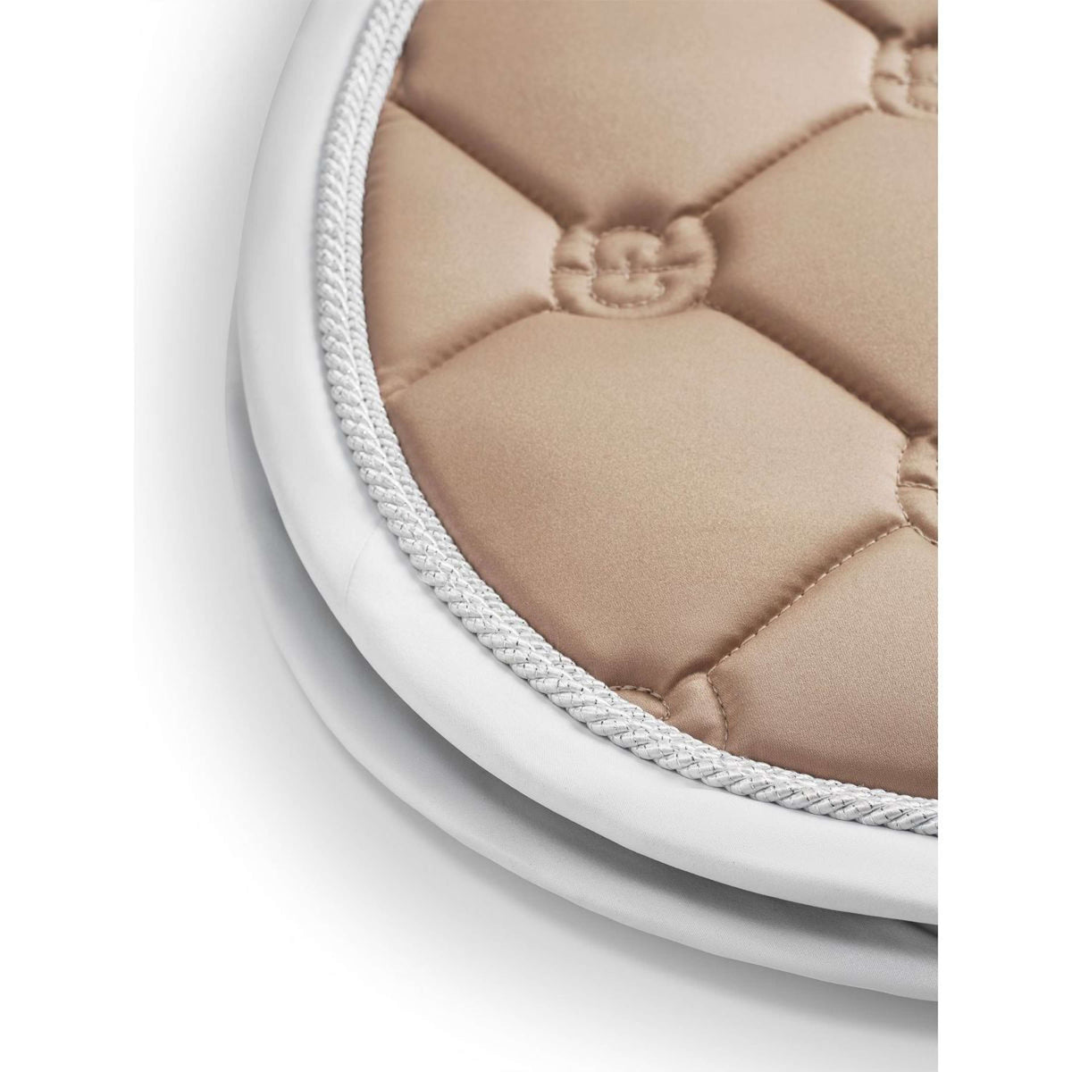 Equestrian Stockholm Sottosella saltando Sand