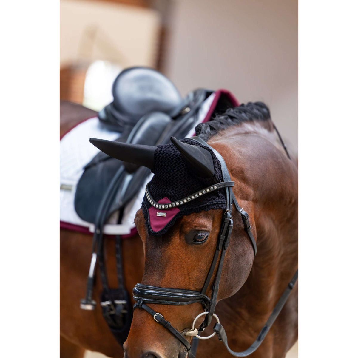 Equestrian Stockholm Cuffietta Soundless Merlot