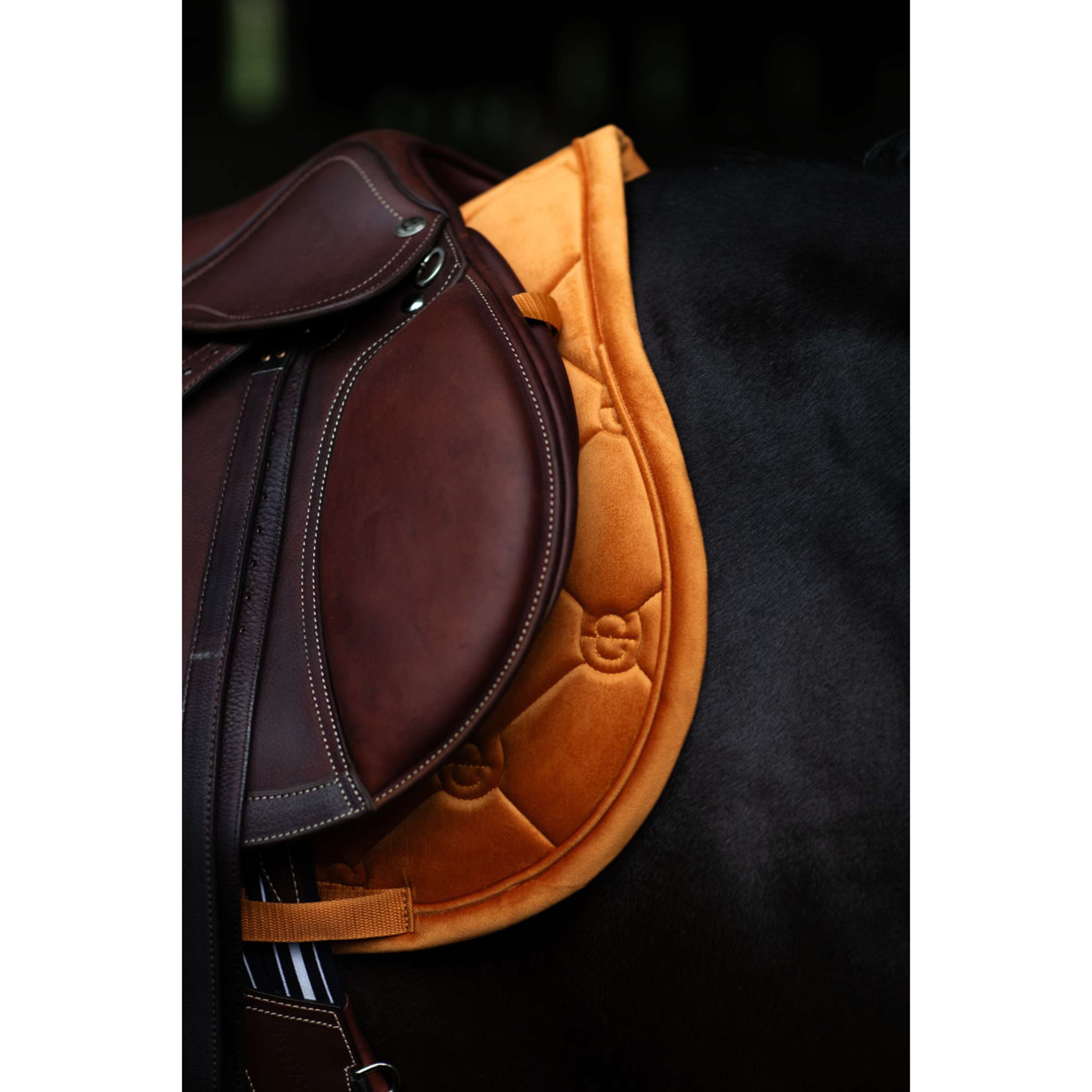 Equestrian Stockholm Sottosella Velvet Saltando Chestnut