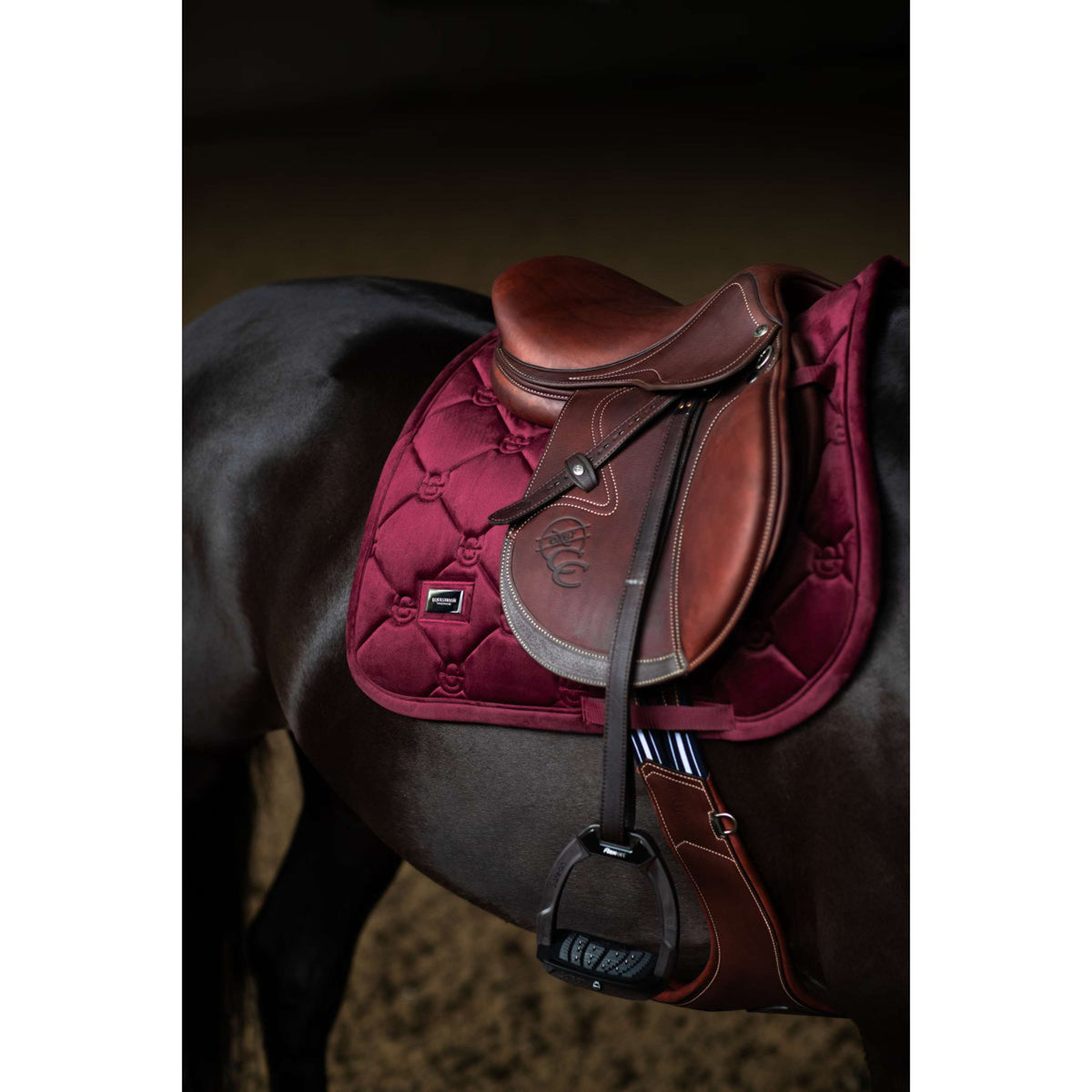 Equestrian Stockholm Sottosella Velvet Saltando Merlot