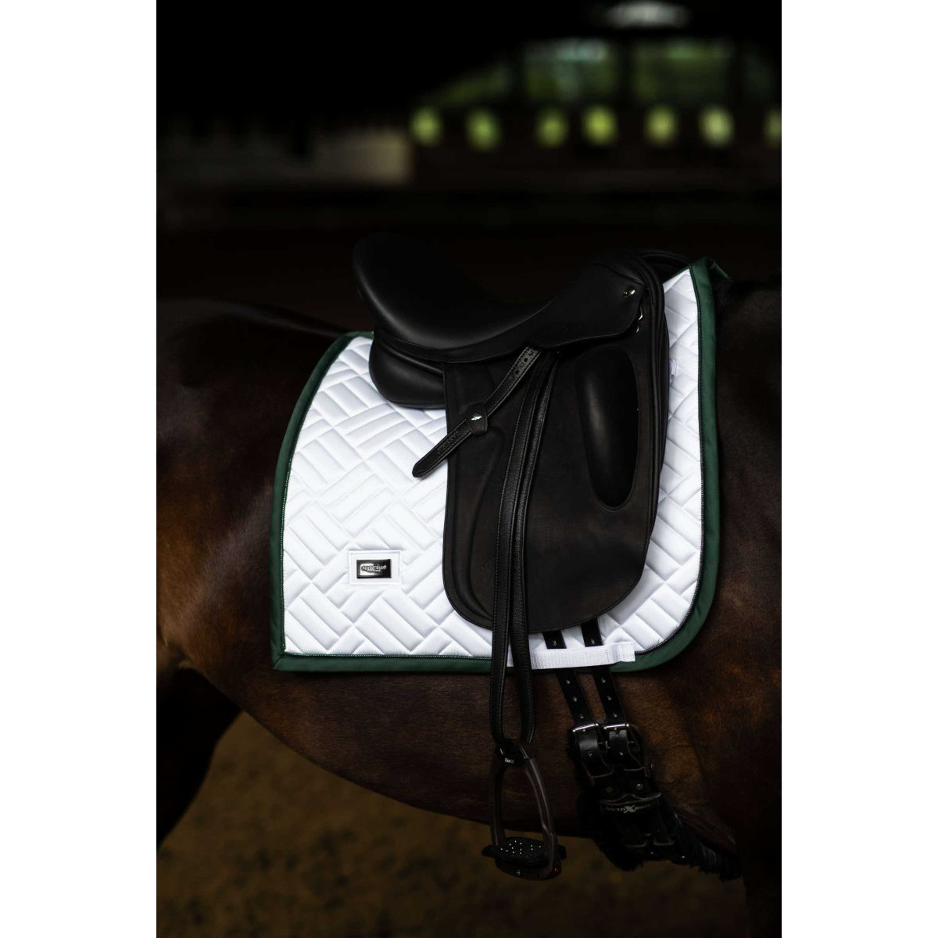 Equestrian Stockholm Sottosella Modern Dressage Bianco/Sycamore Green