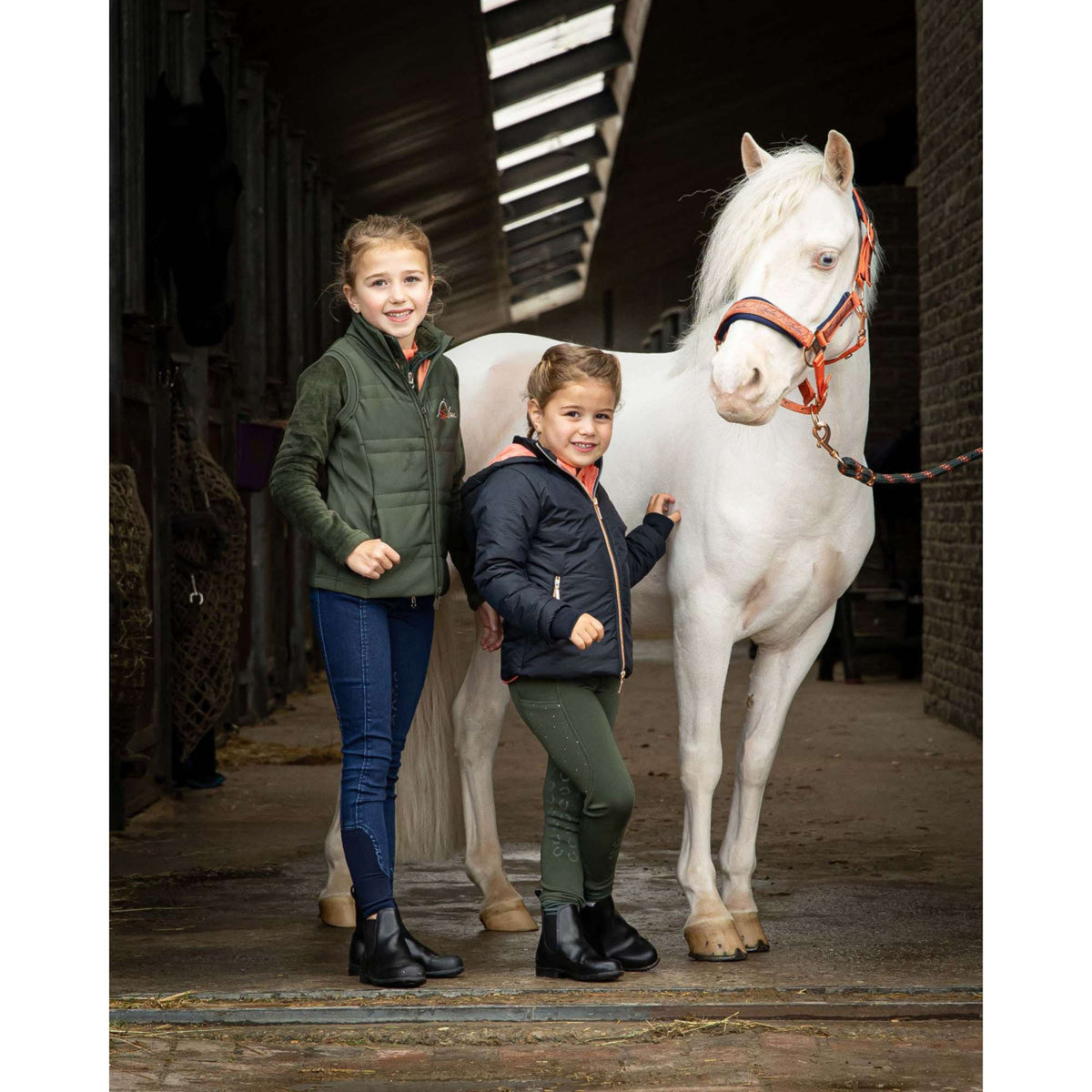 Harry's Horse Set Cavezza LouLou Crabapple