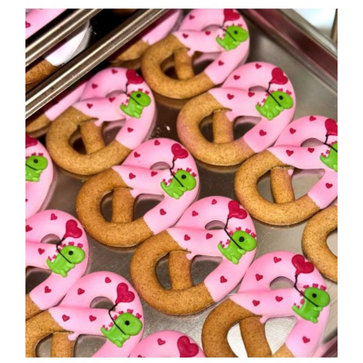 Candy Horse Love Biscotti Iced Pretzel