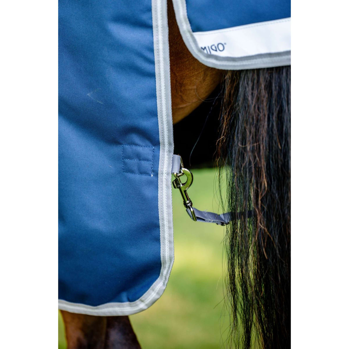 Amigo Wug Turnout 1200D 150g Navy/Titanium Grey/Silver