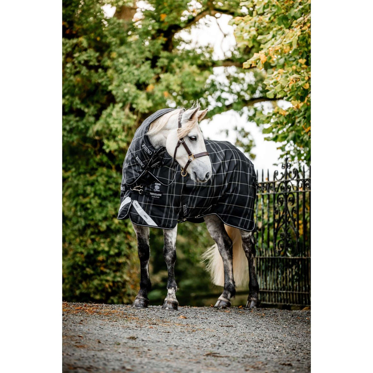 Rhino Turnout Plus Pony Bundle 0g + 200g Nero a quadri/nero/bianco