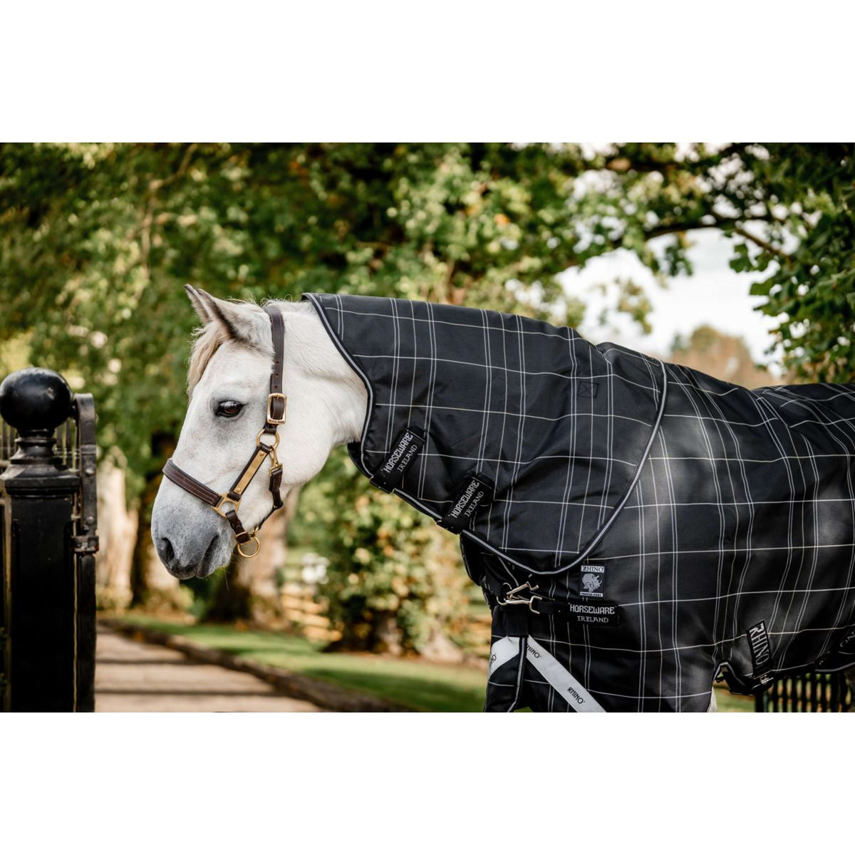 Rhino Turnout Plus Pony Bundle 0g + 200g Nero a quadri/nero/bianco