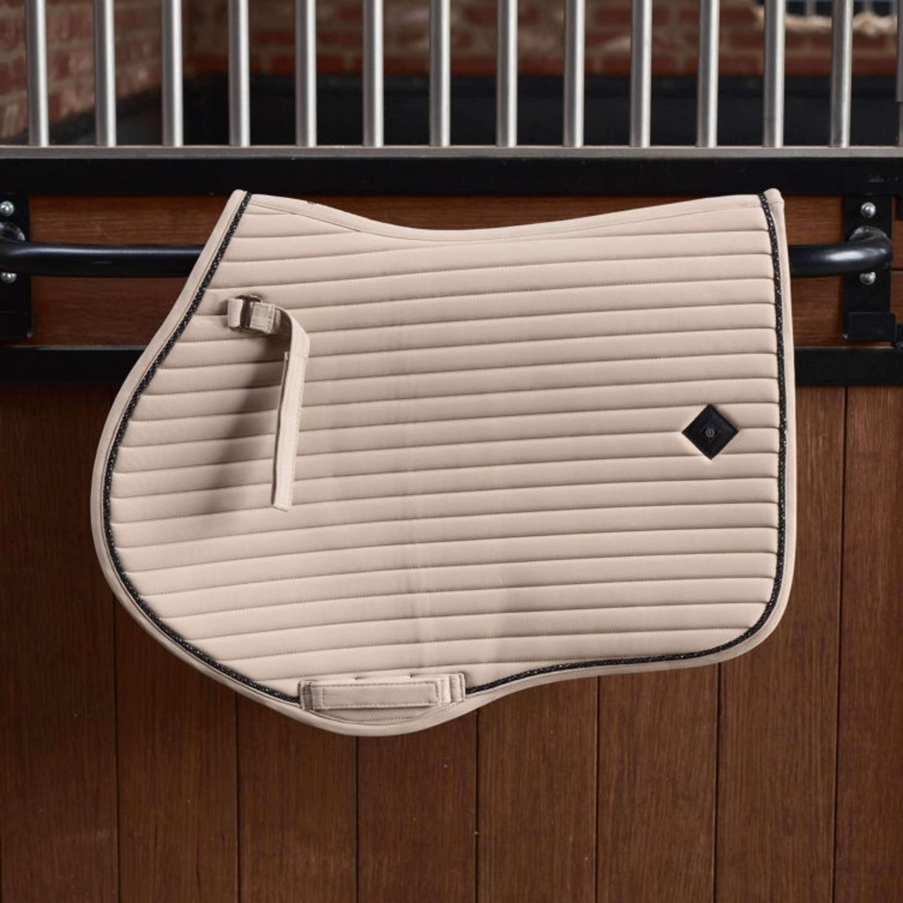 Imperial Riding Sottosella IRHJosie Saltando Taupe