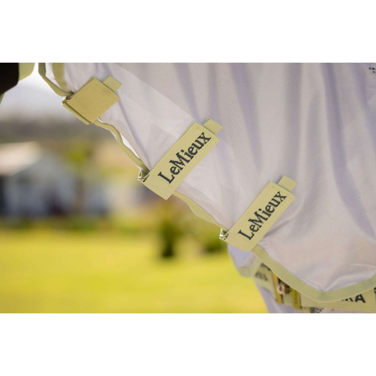 LeMieux Coperta Antimosche Arika Camo-Tek con collo Macaron