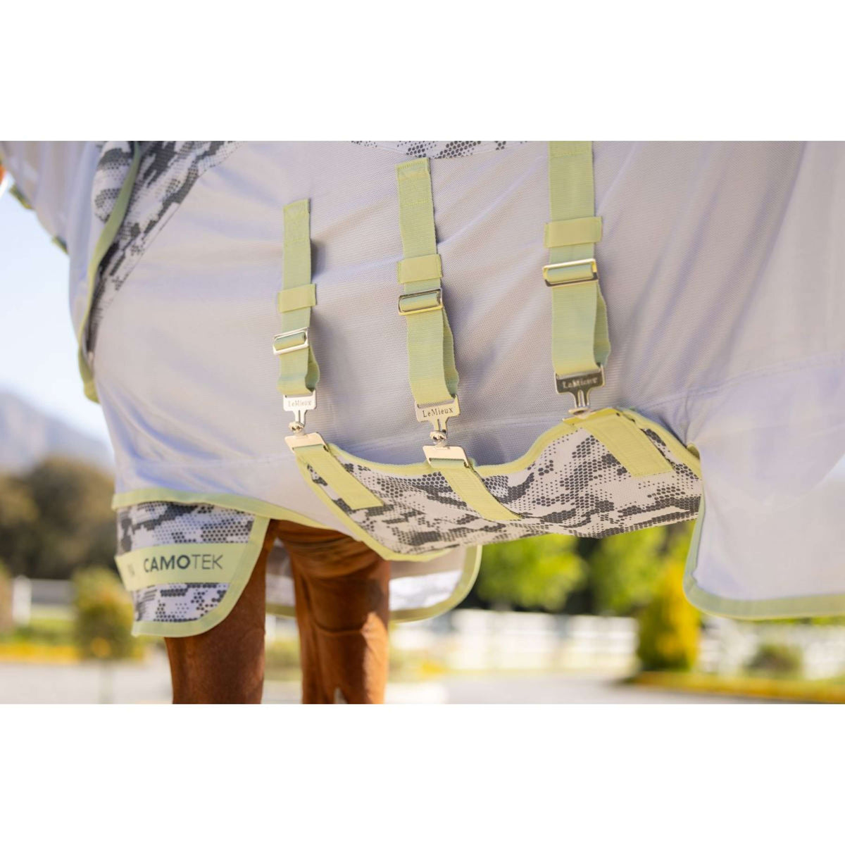 LeMieux Coperta Antimosche Arika Camo-Tek con collo Macaron