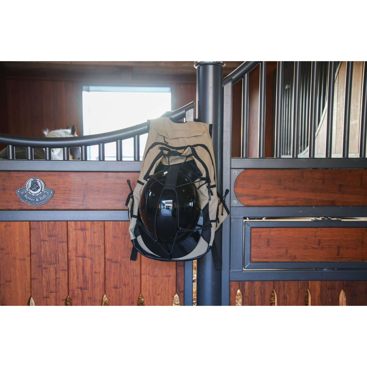 Grooming Deluxe by Kentucky Grooming Backpack Beige