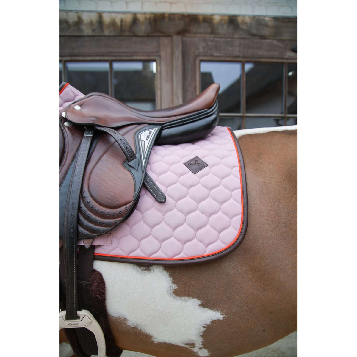 Kentucky Horsewear Sottosella Onion Quilt Leather Neon saltando Lavanda
