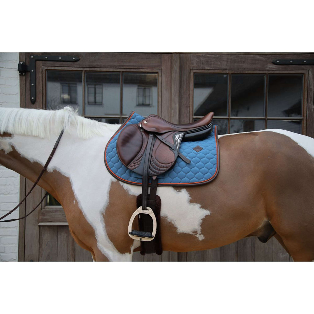 Kentucky Horsewear Sottosella Onion Quilt Leather Neon saltando Blu