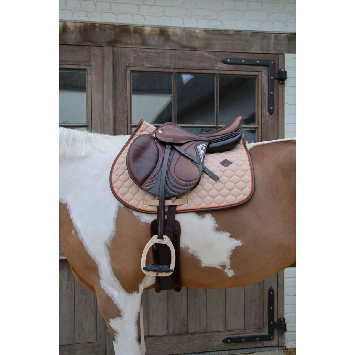 Kentucky Horsewear Sottosella Onion Quilt Leather Neon saltando Beige