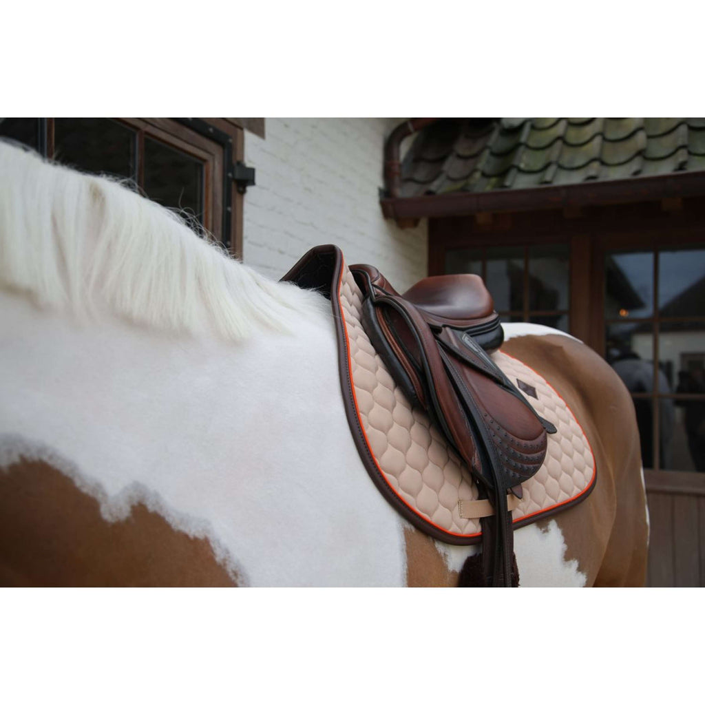 Kentucky Horsewear Sottosella Onion Quilt Leather Neon saltando Beige
