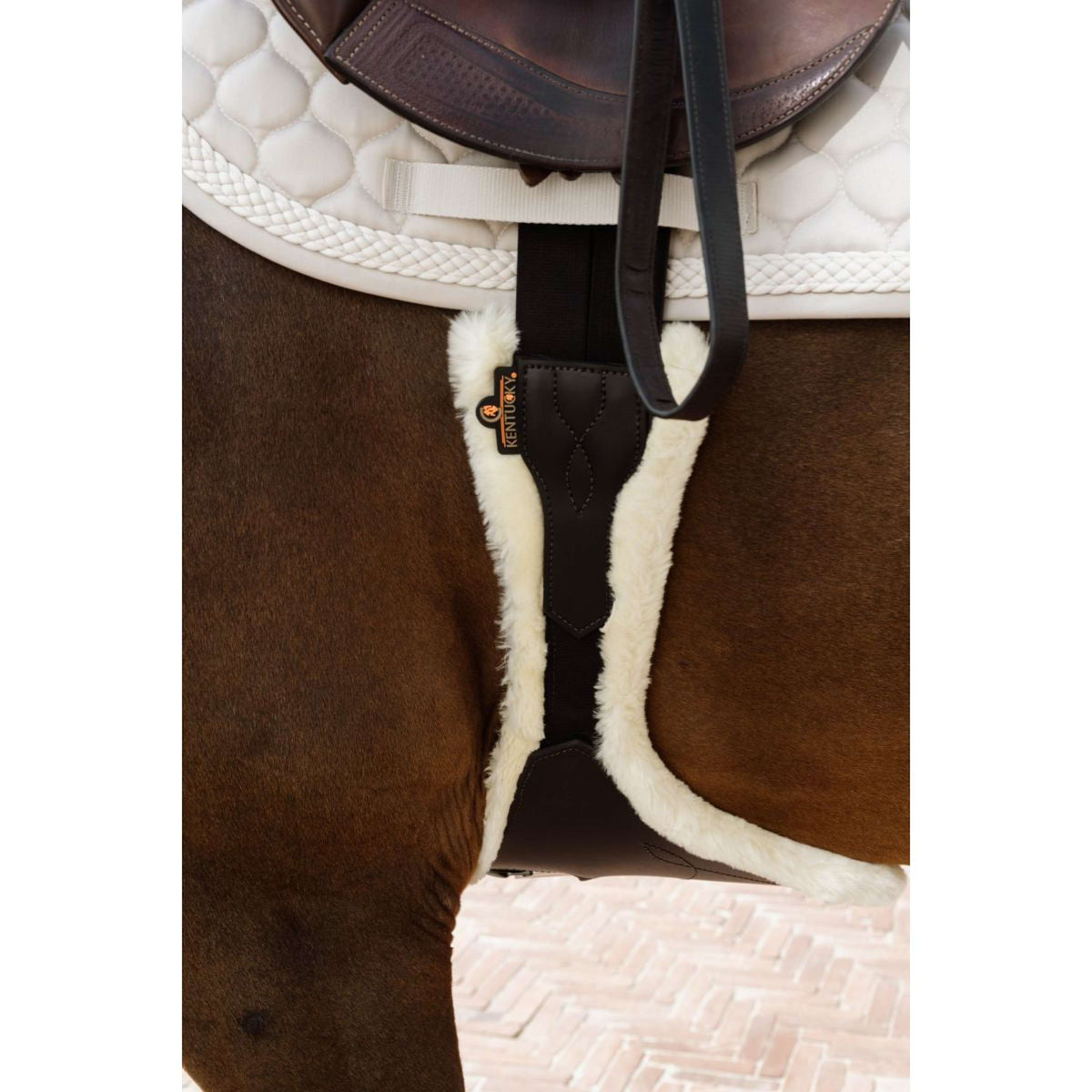Kentucky Horsewear Sottopancia da salto Anatomic Sheepskin Marrone