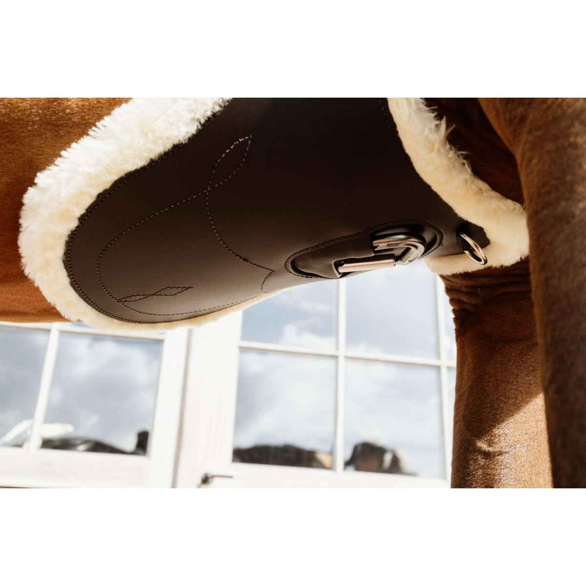 Kentucky Horsewear Sottopancia da salto Anatomic Sheepskin Marrone