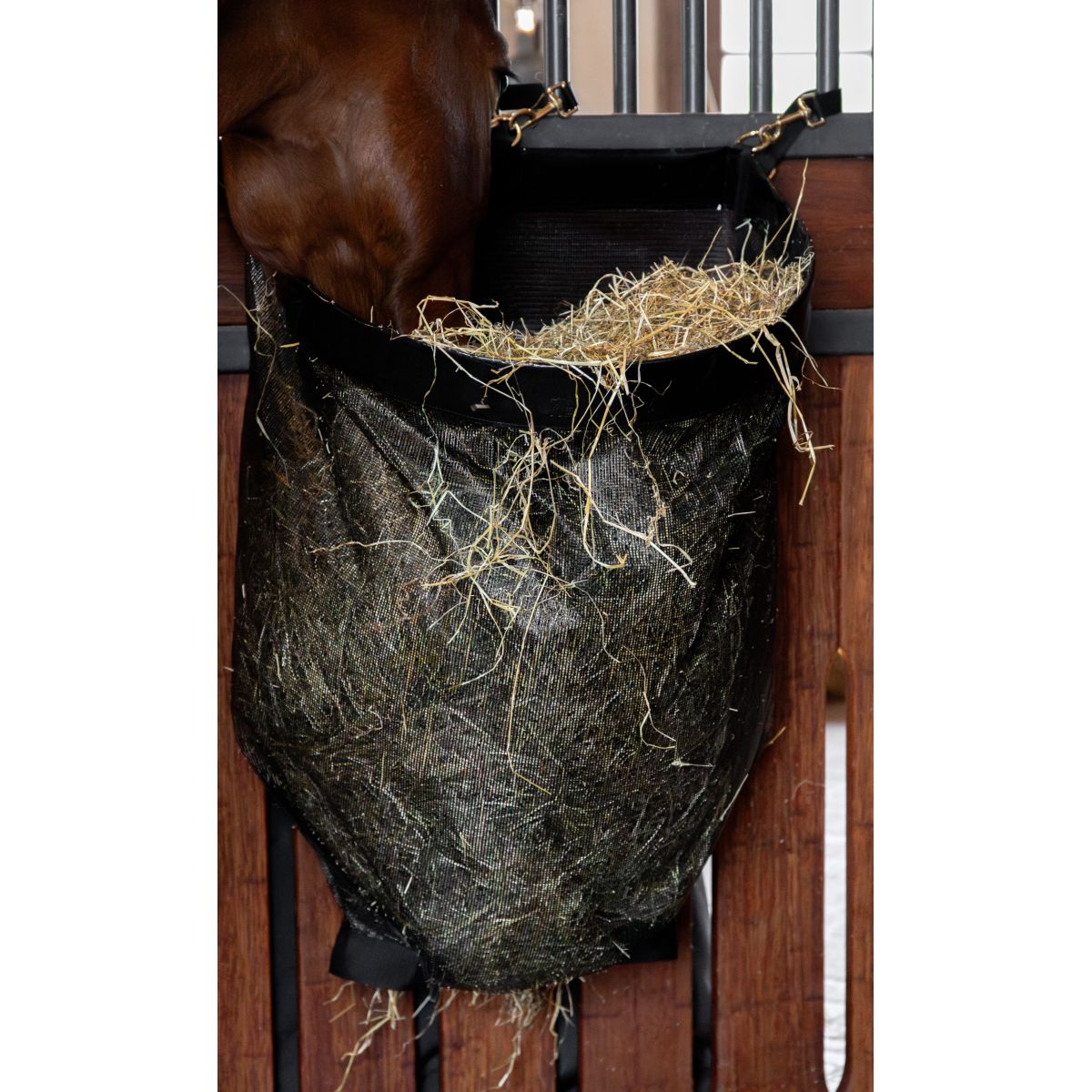 Kentucky Borsa per Fieno Straight Nero