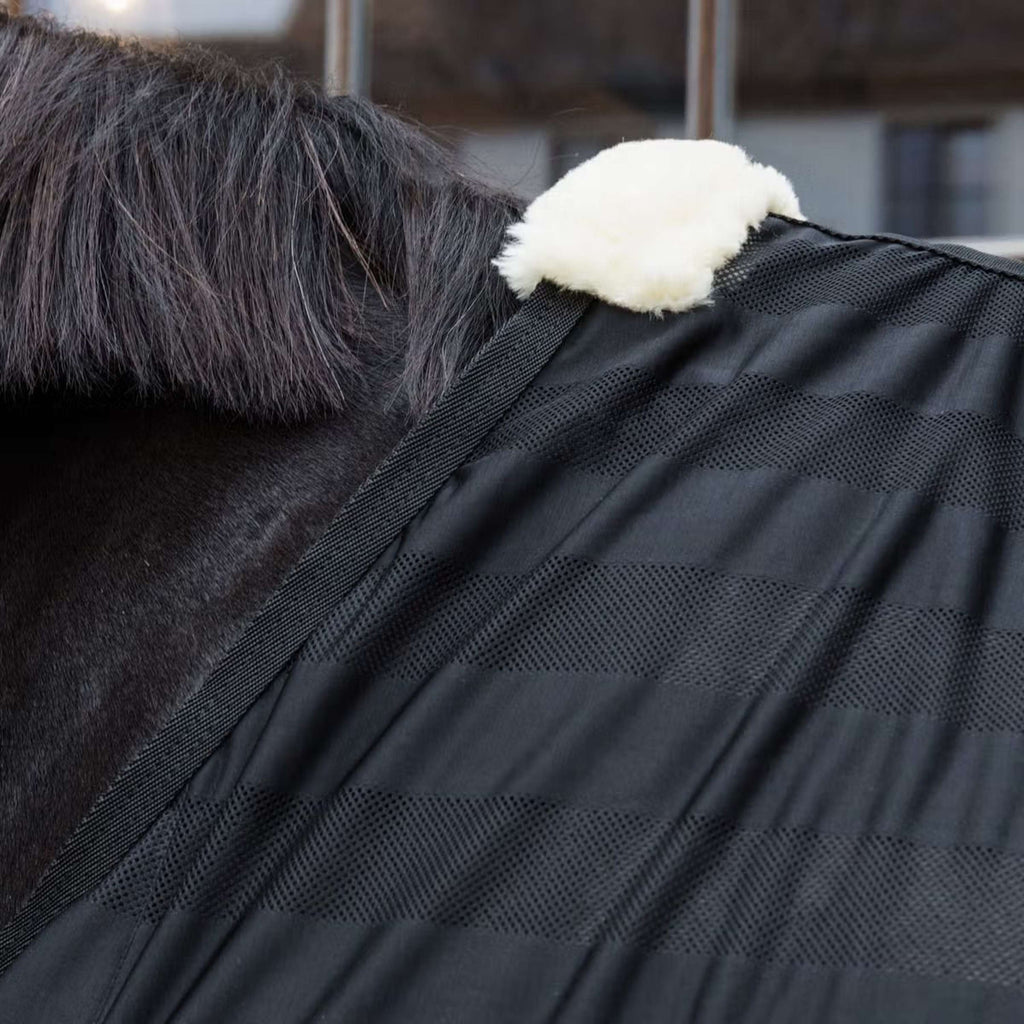 Kentucky Horsewear Coperta Antimosche Light Striped Mesh Nero