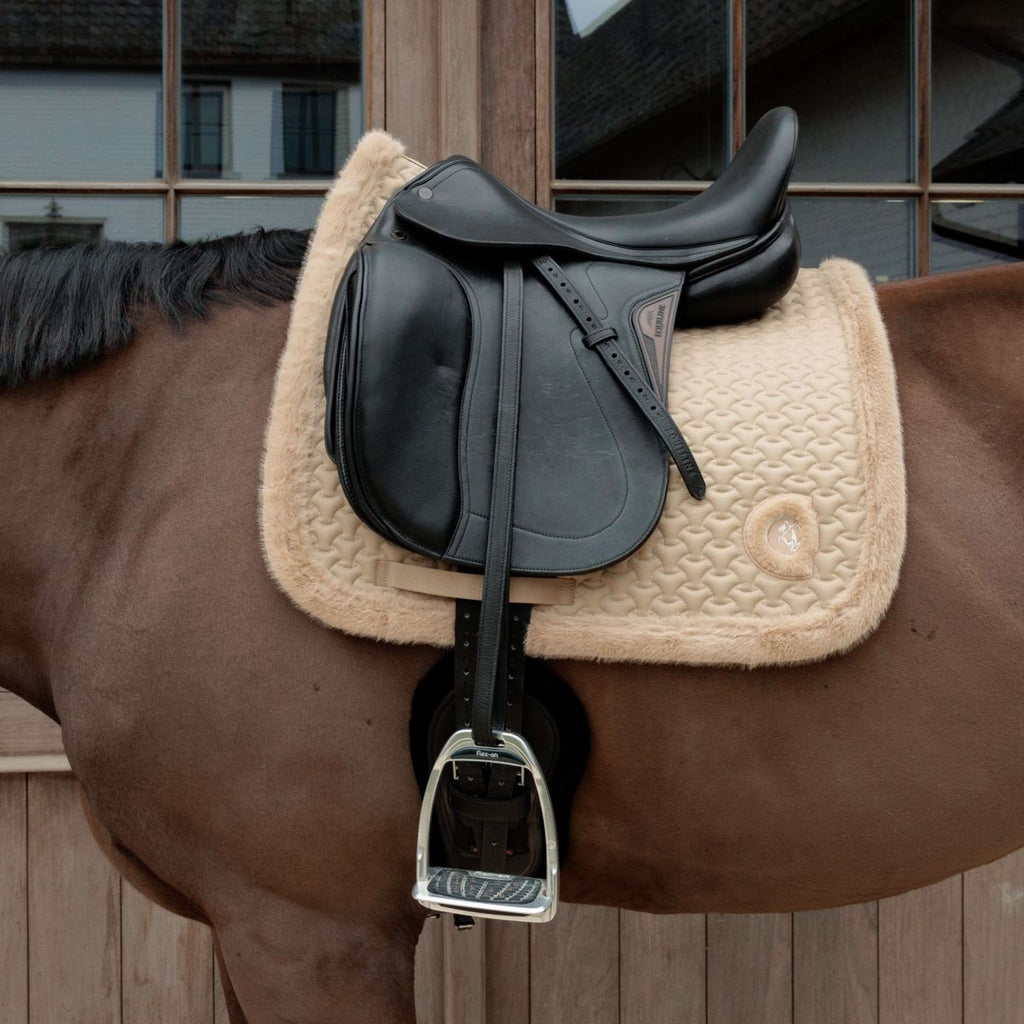 Kentucky Horsewear Sottosella Fake Fur Onion Quilt Dressage Beige