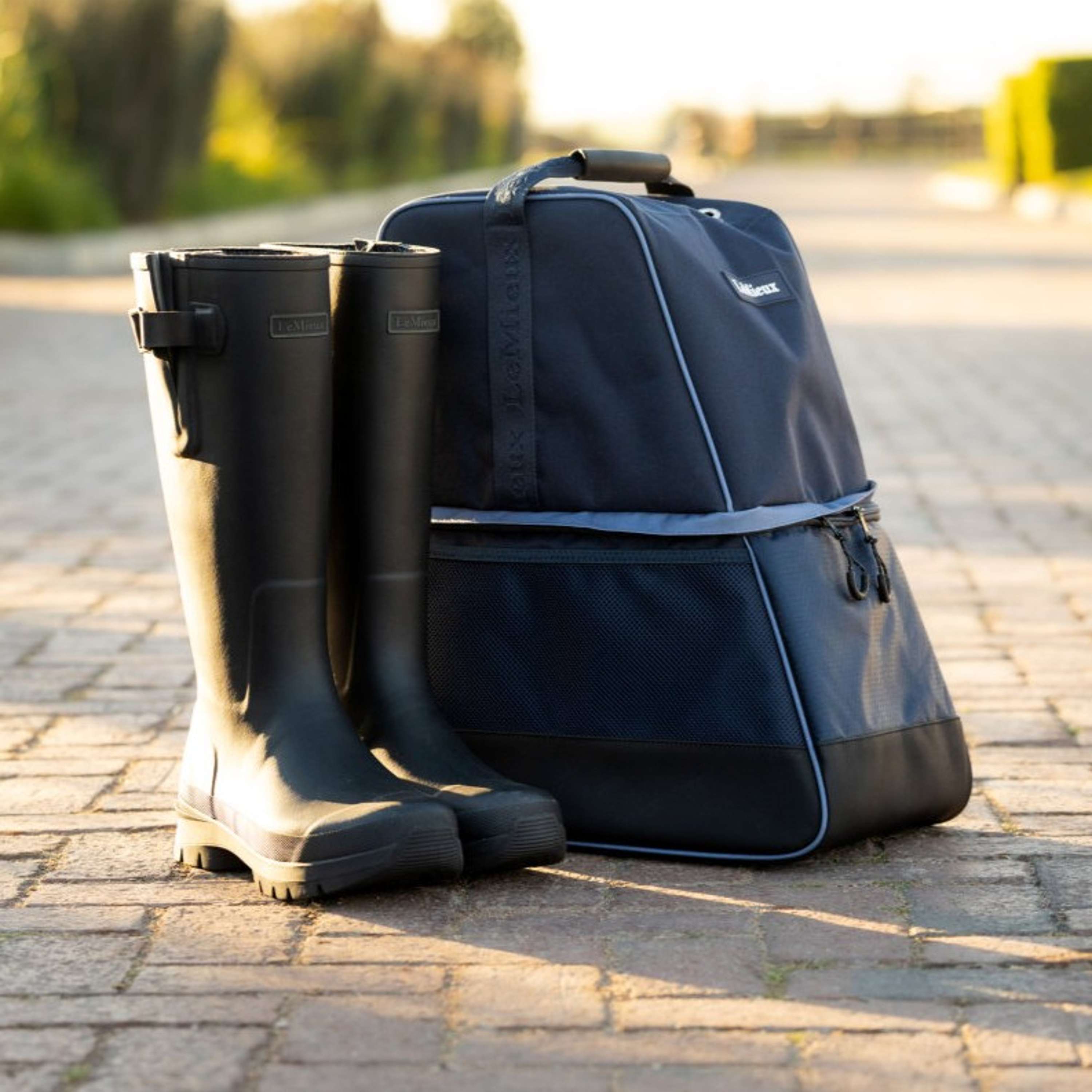 LeMieux Borsa Step in Boot Navy