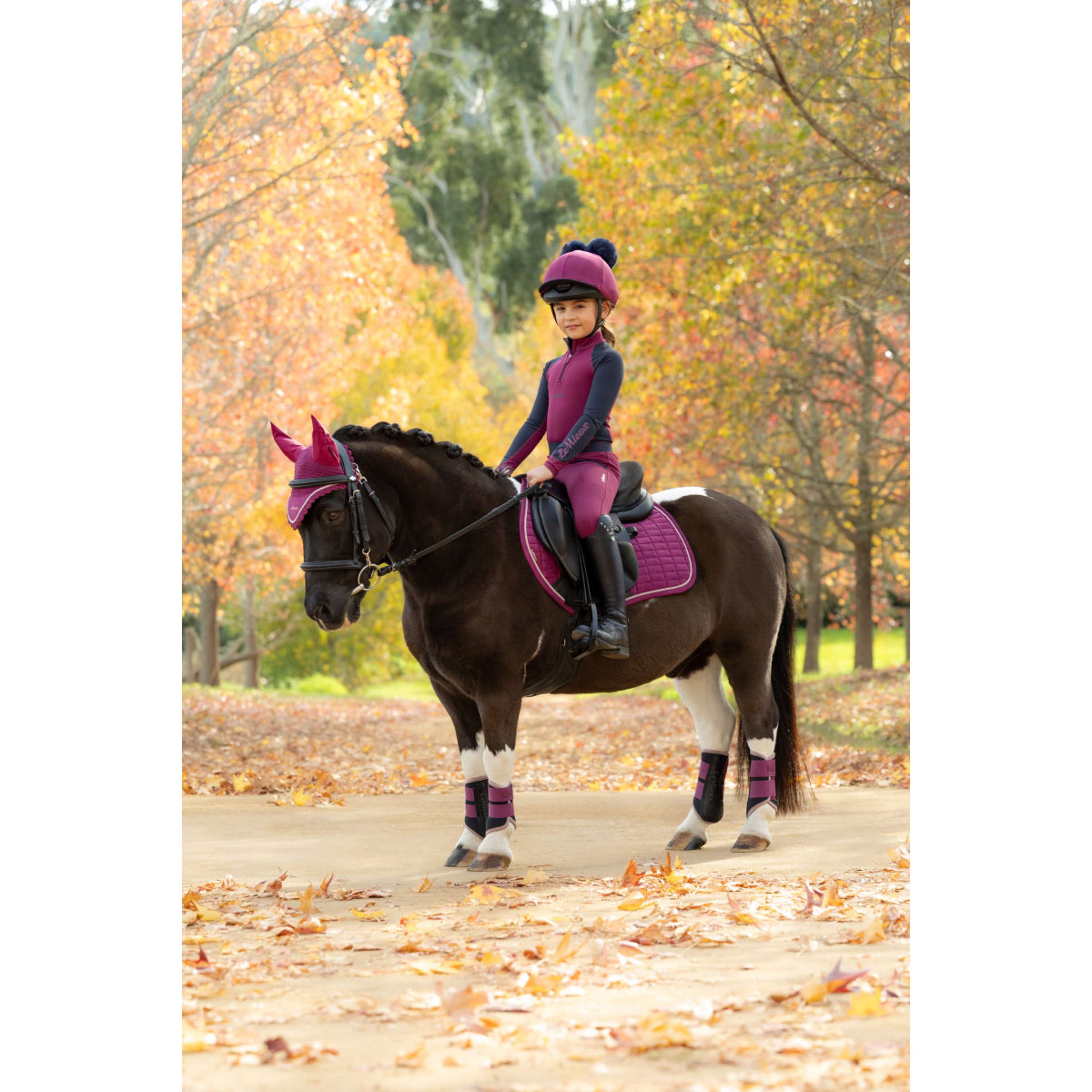LeMieux Sottosella Suede Close Contact Square Saltando Blackberry