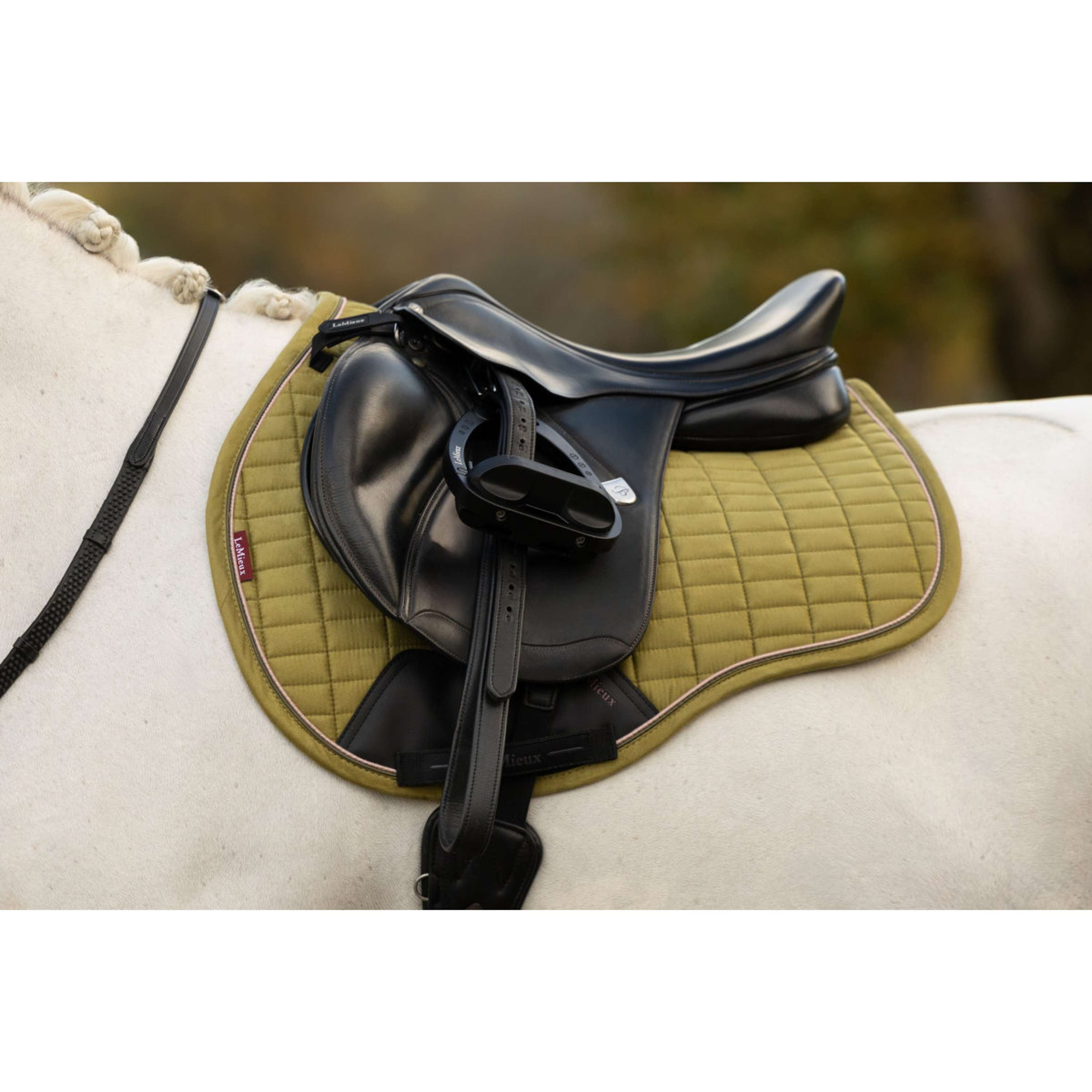 LeMieux Sottosella Suede Square Tutto Uso Gooseberry