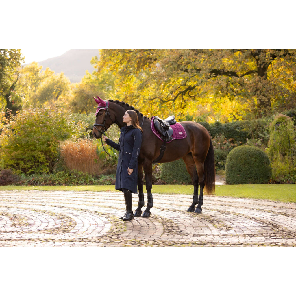 LeMieux Sottosella Loire Classic Close Contact Square Saltando Blackberry
