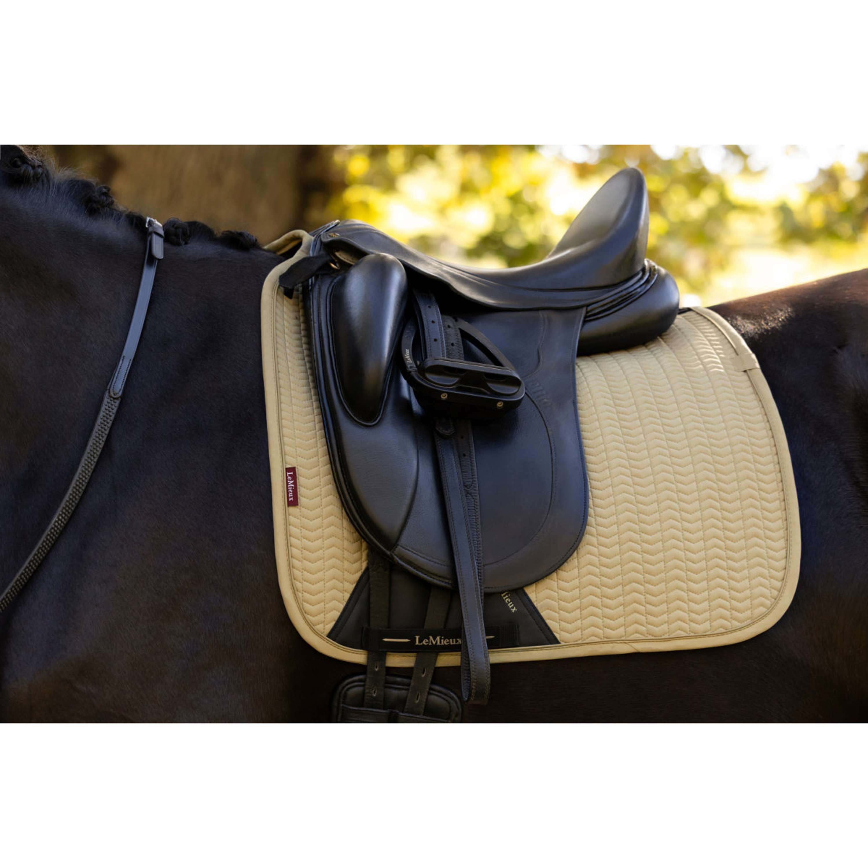 LeMieux Sottosella Essence Dressage Pear
