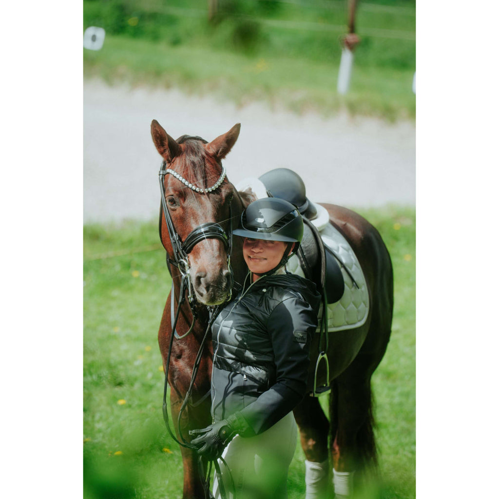 Pikeur Cappellino AirLuxe Pure Visiera lunga Nero