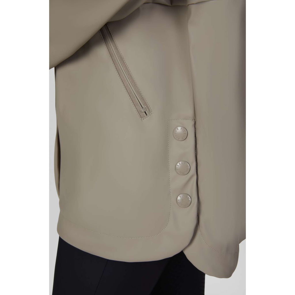 Pikeur Impermeabile Cape Athleisure AW26 Mocha Cream