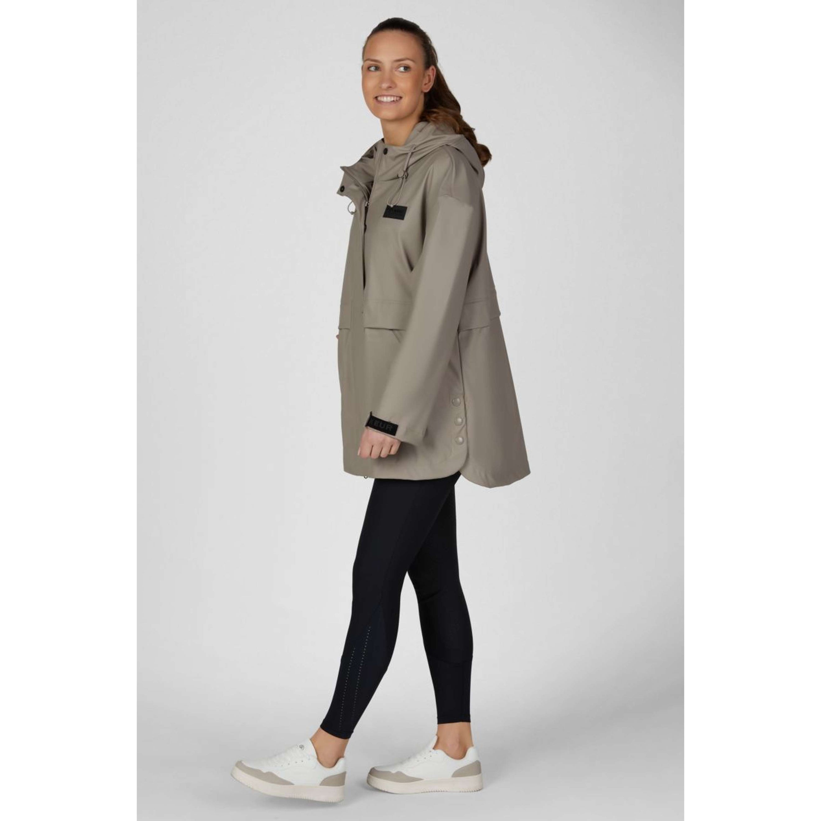 Pikeur Impermeabile Cape Athleisure AW26 Mocha Cream