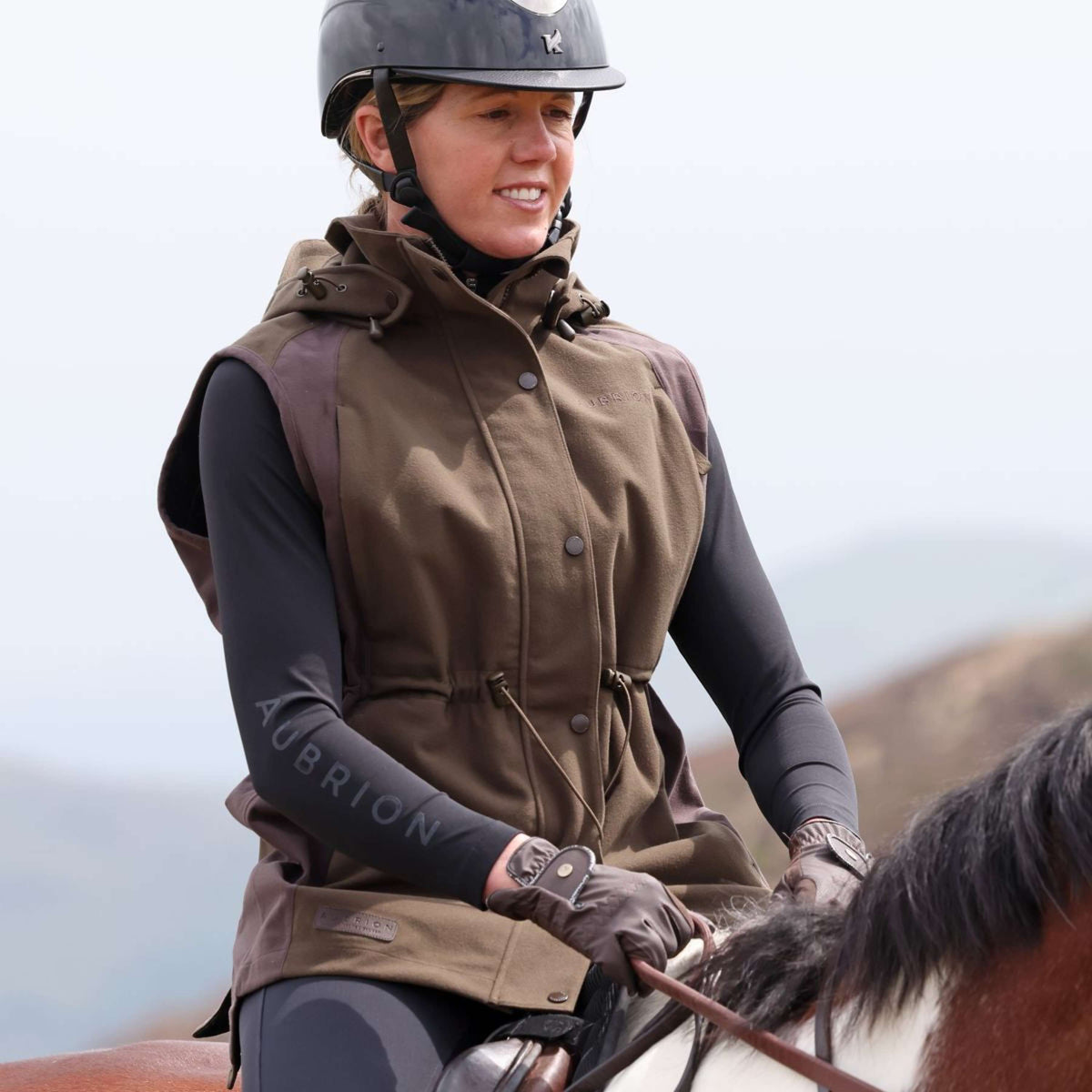 Aubrion by Shires Gilet Heritage Oliva scura