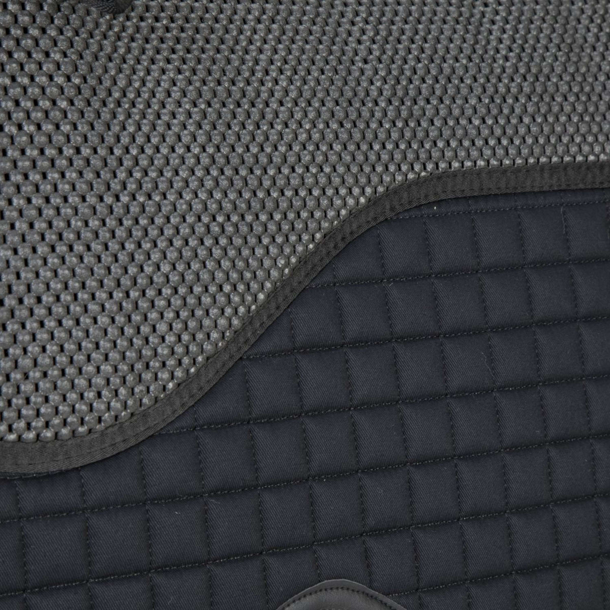 Arma by Shires Sottosella Soft Grip saltando Nero