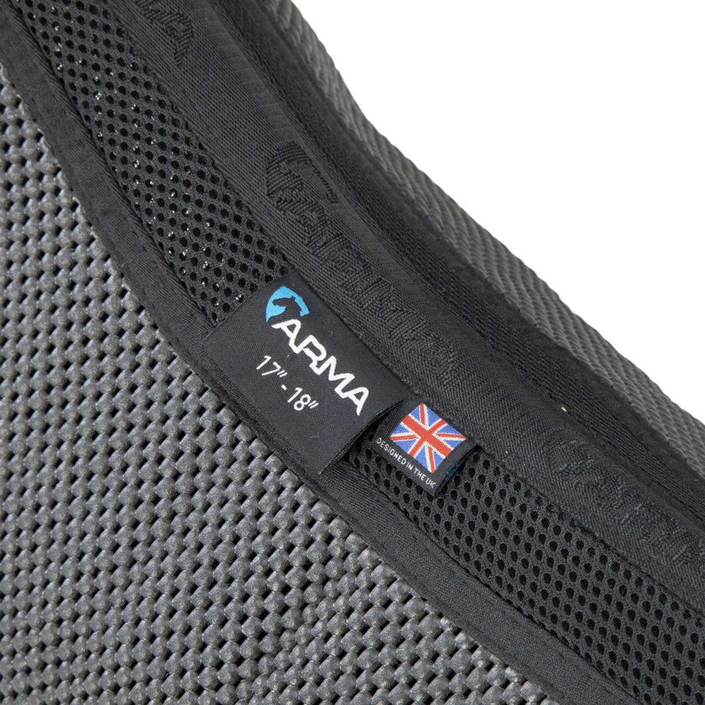 Arma by Shires Sottosella Soft Grip saltando Navy