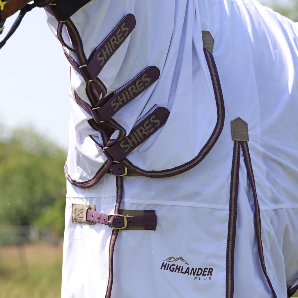Highlander Plus by Shires Coperta Antimosche Combo Bianco/Black Cherry
