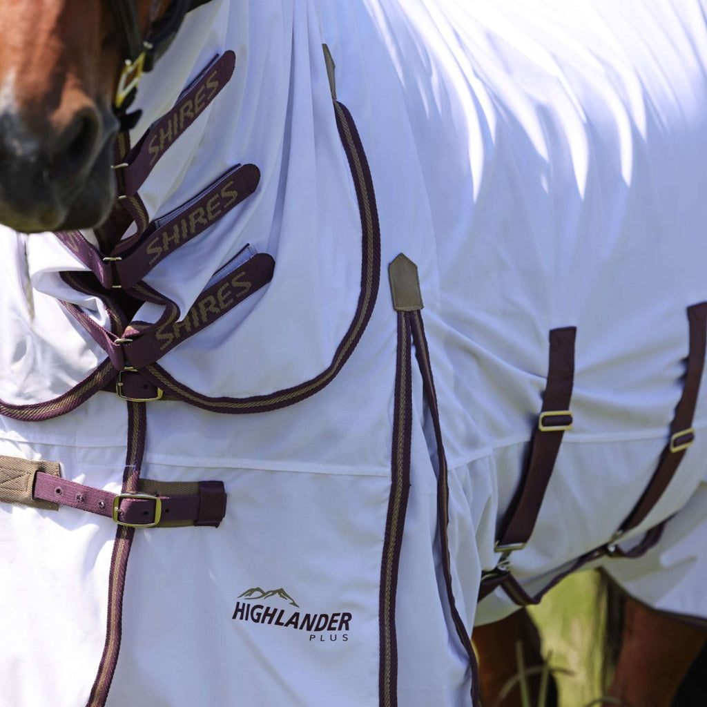 Highlander Plus by Shires Coperta Antimosche Combo Bianco/Black Cherry