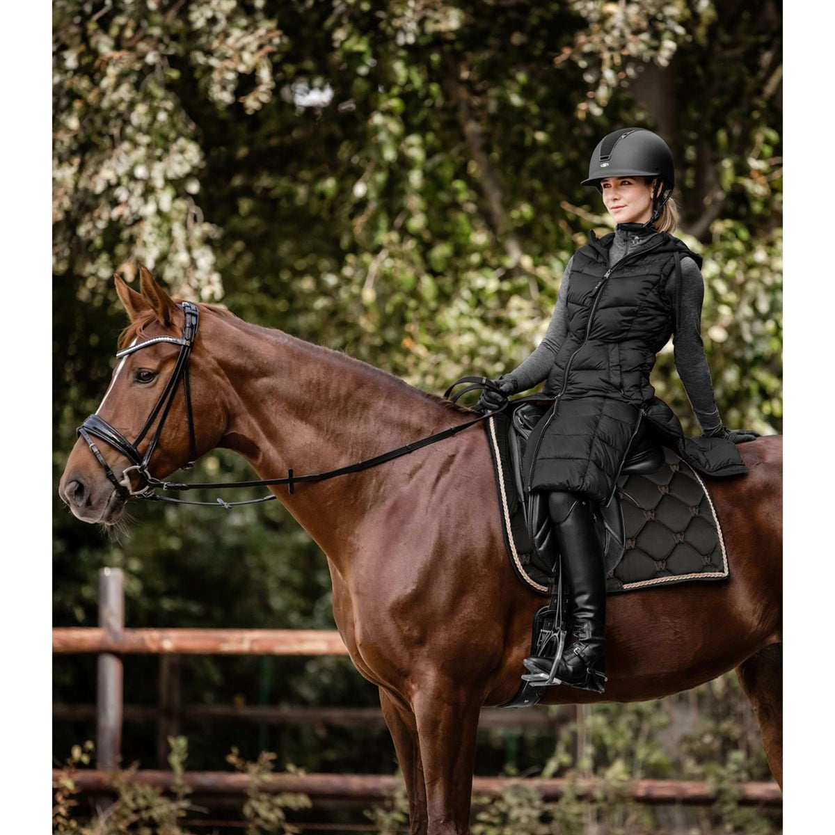 ELT Gilet lungo senza maniche Ostende Nero