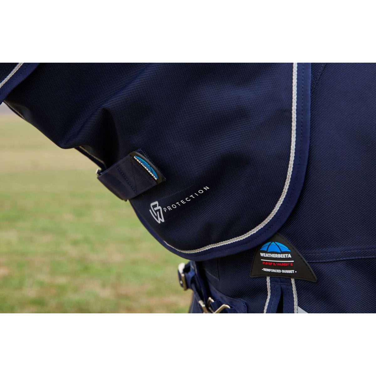 Weatherbeeta Comfitec Ultra Turnout Detach-A-Neck 100g Navy