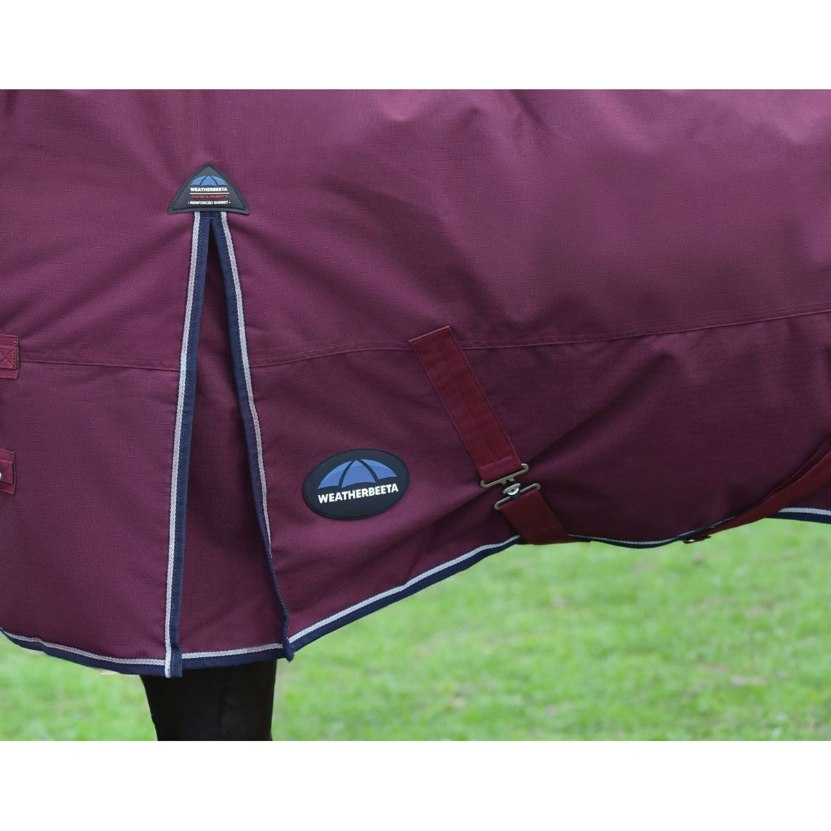 Weatherbeeta Comfitec Essential Turnout 50 g Borgogna/Marina