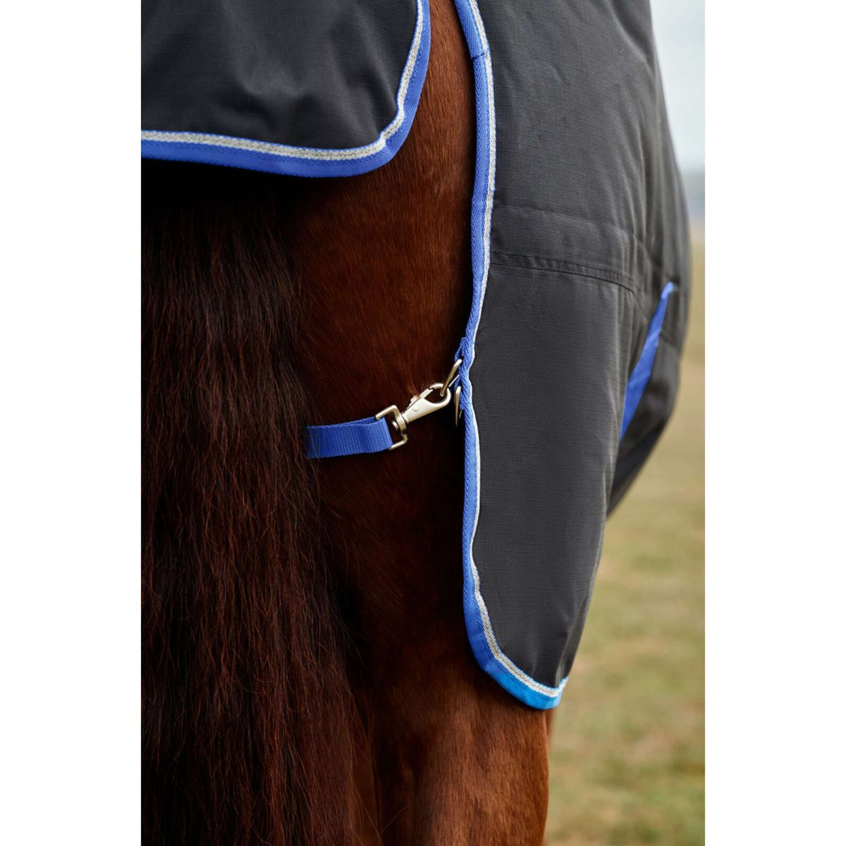 Weatherbeeta Comfitec Tyro Turnout Standard Neck 220 g Nero/Cobalto