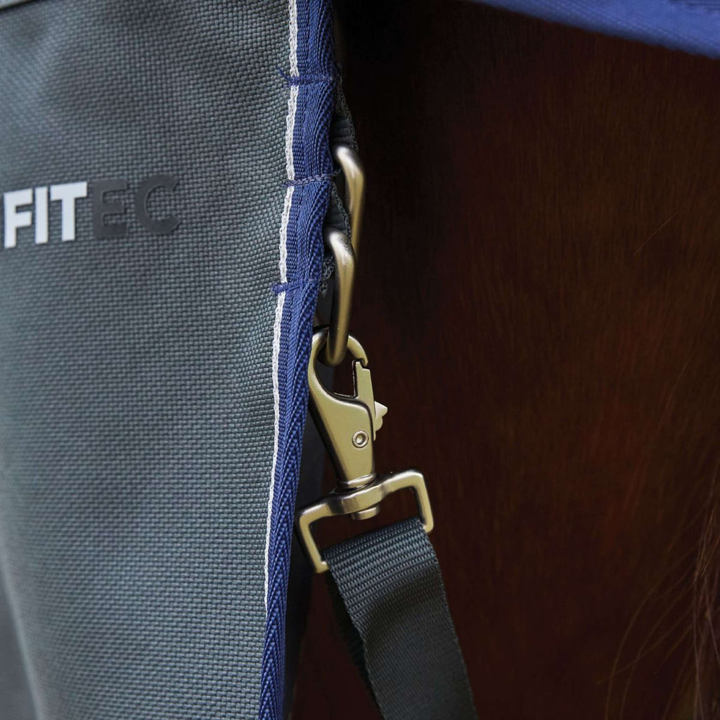 WeatherBeeta ComFiTec Ultra Turnout Standard Neck 220g Carbone